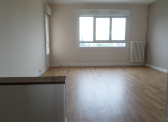 A LOUER - APPARTEMENT T3 - BRIENON